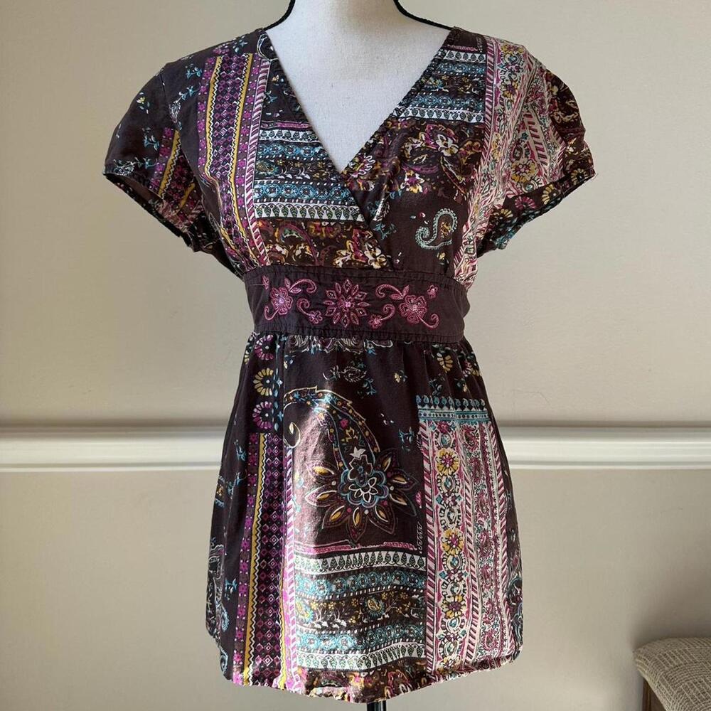 Vintage Cato paisley and floral print boho wrap shirt with V-neck &short sleeve